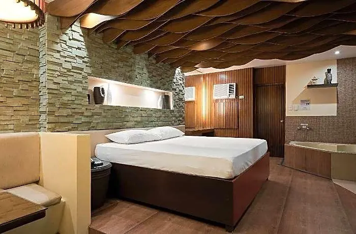 Hotel Victoria Court - Pasig Manila