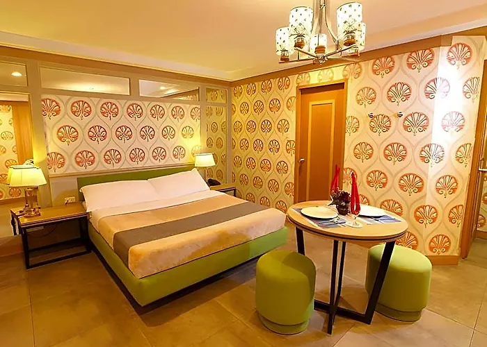 Victoria Court - Pasig Hotel 3*